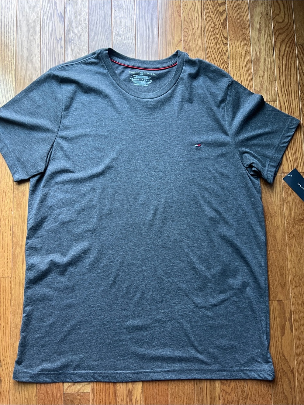 Tommy Hilfiger Men's Crew Neck Tee in Dark Gray